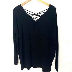 Beau Tissu Lace-Up Top